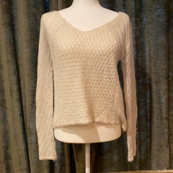American Eagle Outfitters Sweaters - American Eagle Outfitters Cream Sweater